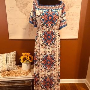 Flying Tomatoe size L maxi dress